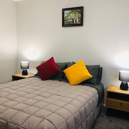 Christchurch Airport Stop Екстериор снимка